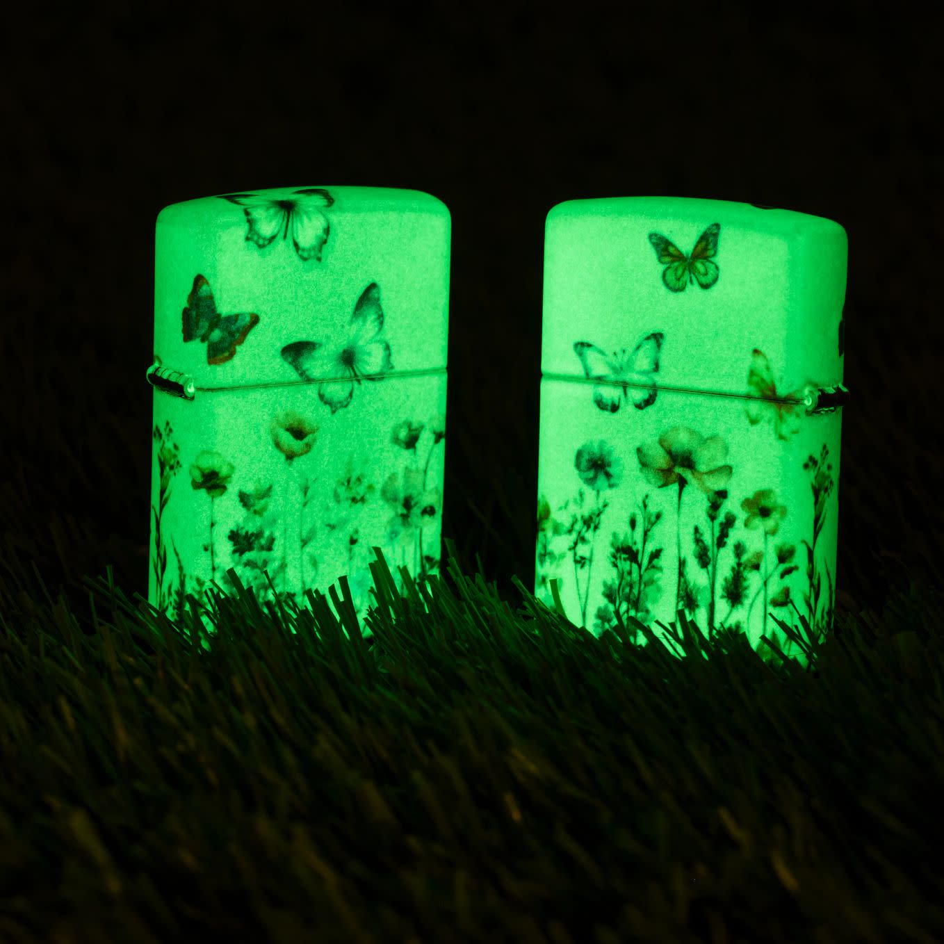Alternative view of Glowing Butterflies Design