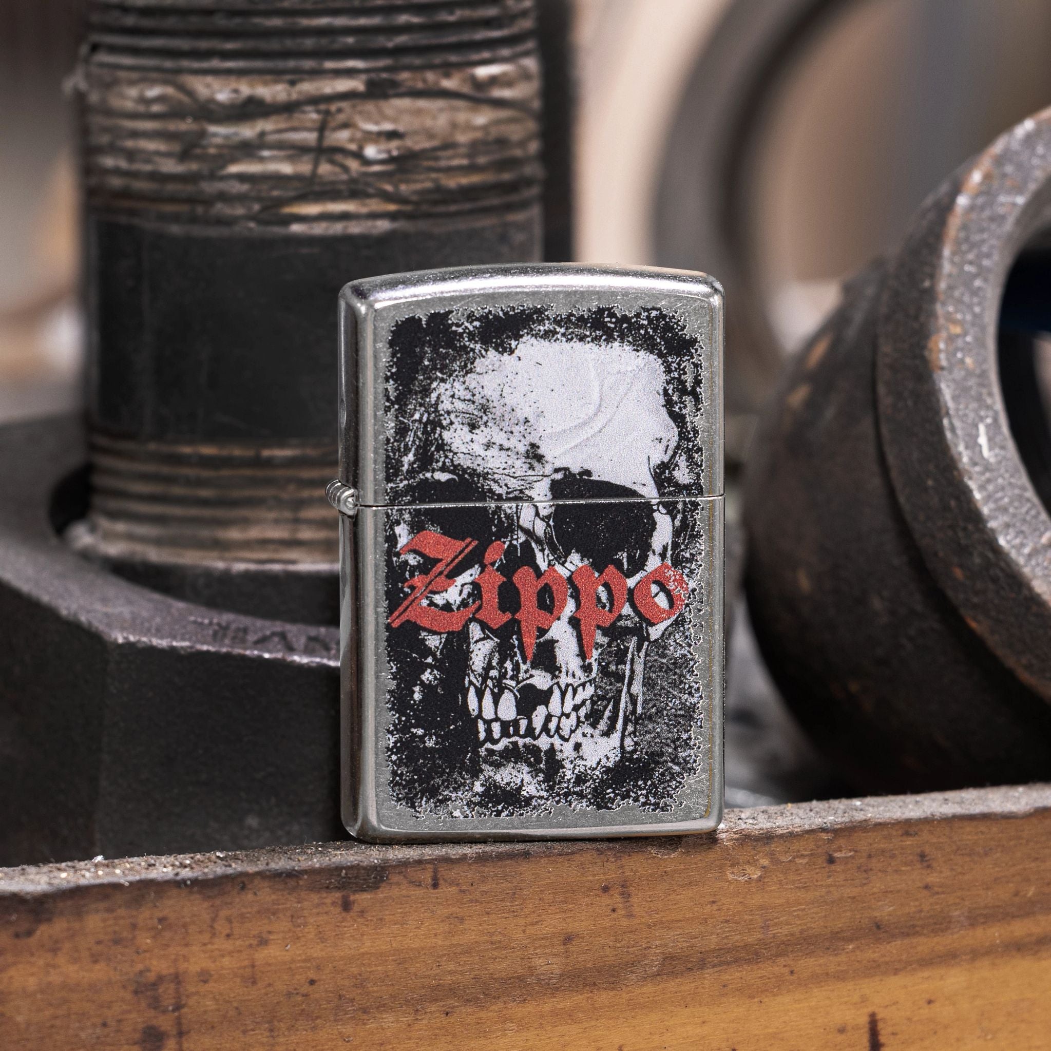 Alternative view of Zippo Skull Design