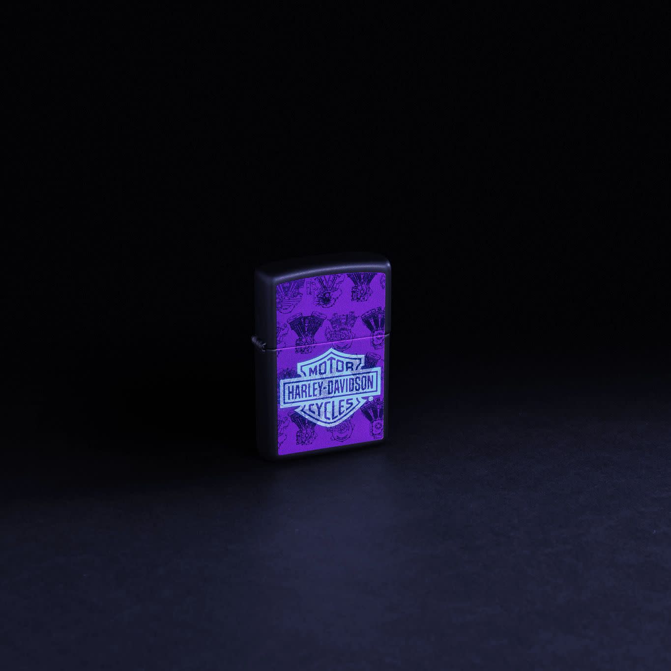 Alternative view of Harley-Davidson Black Light Engines Design