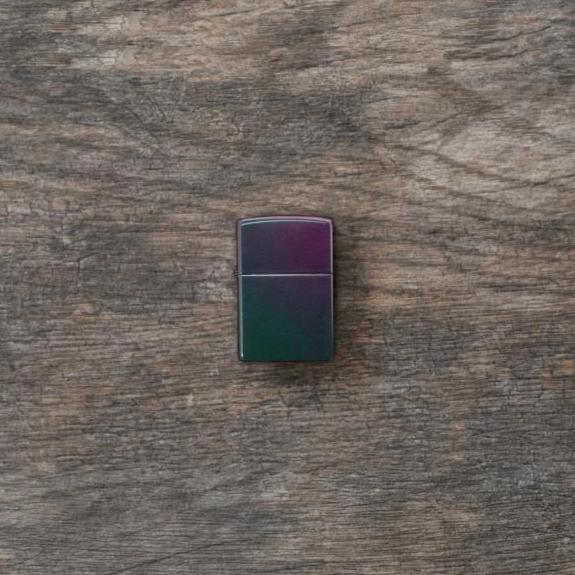 Alternative view of Classic Iridescent