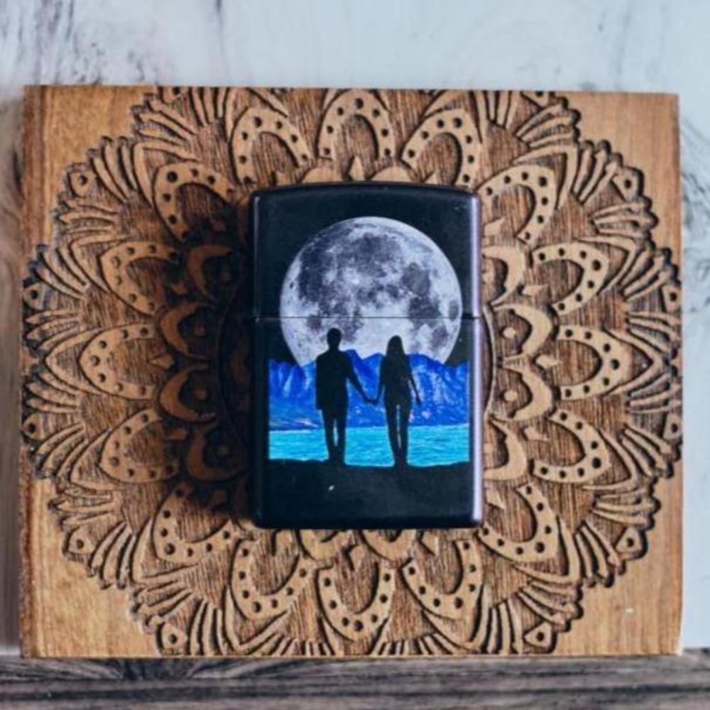 Alternative view of Moon Couple Design