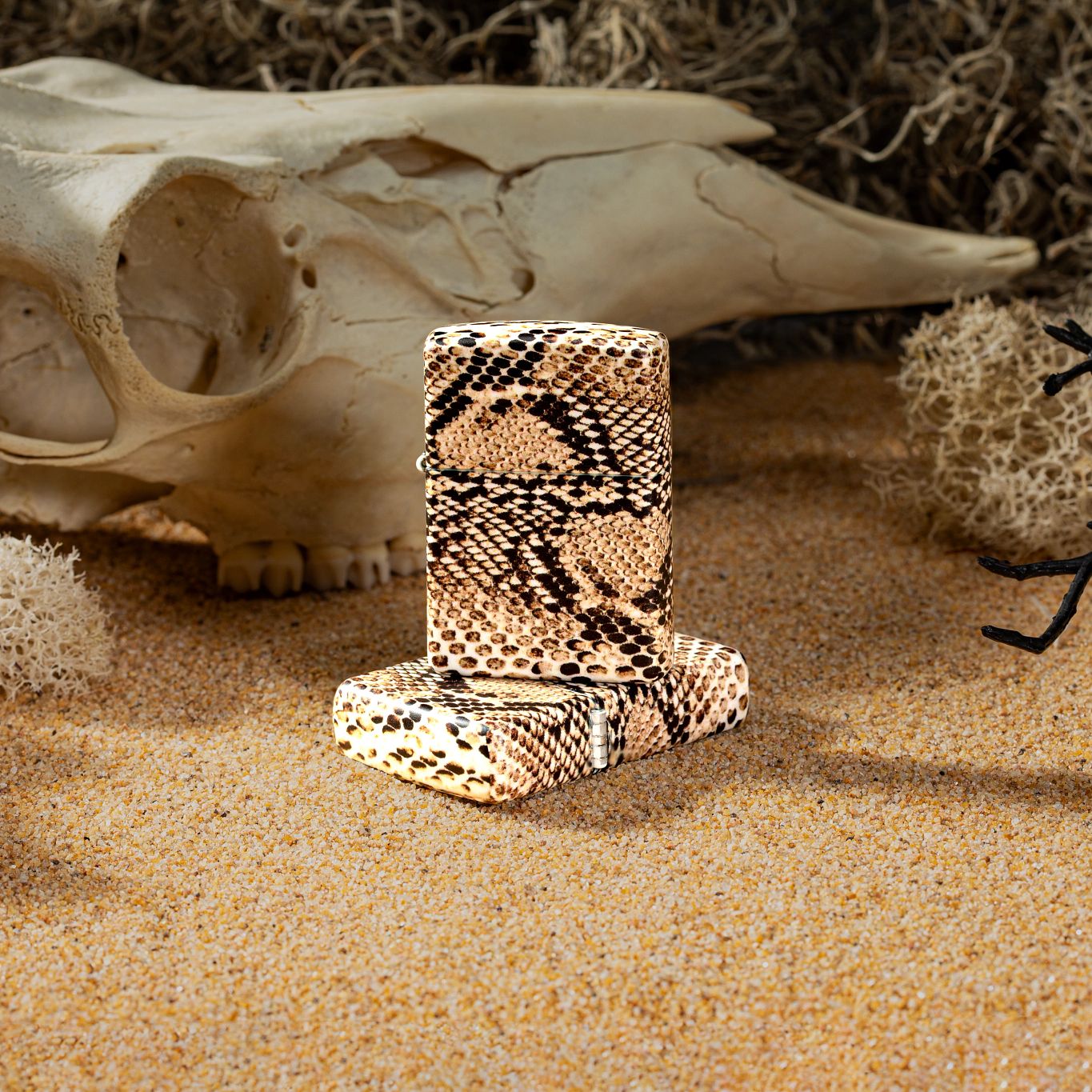 Alternative view of Snake Skin Design